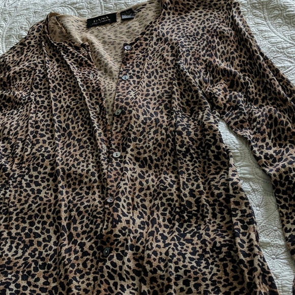 Dana Buchman Leopard print cardigan - Picture 3 of 7